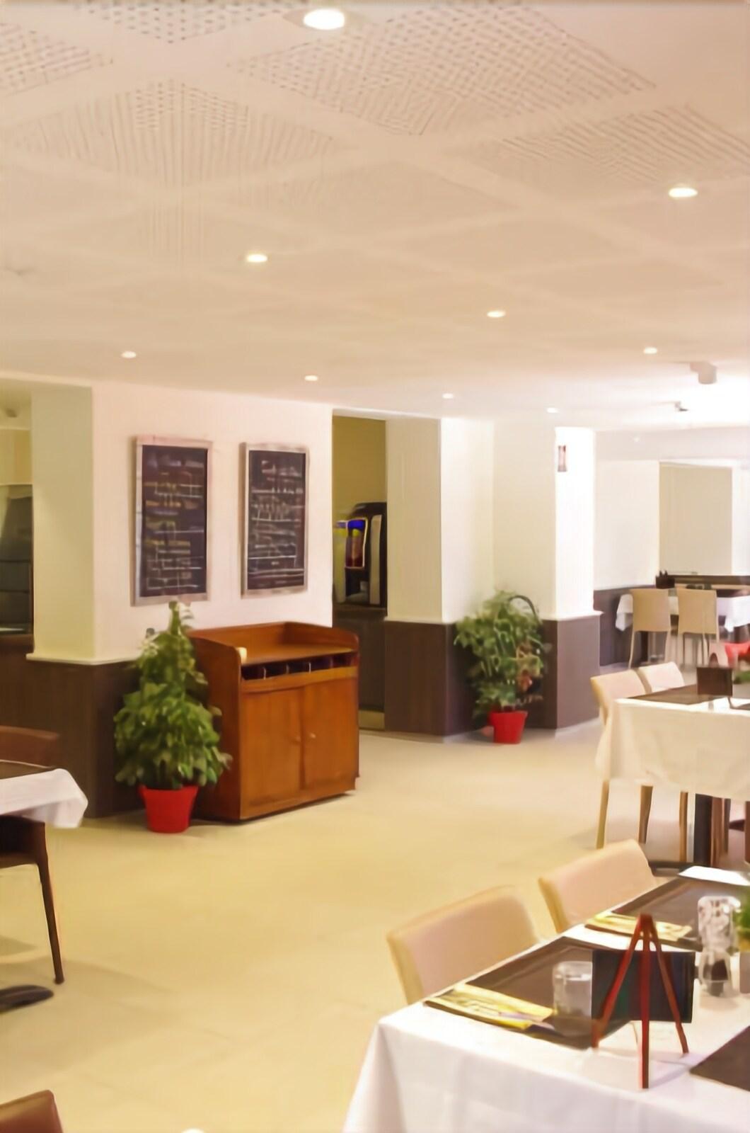 La Tour Carree - Grasse Sud Hotell Peymeinade Exteriör bild