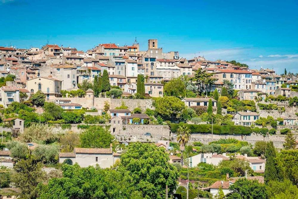 La Tour Carree - Grasse Sud Hotell Peymeinade Exteriör bild